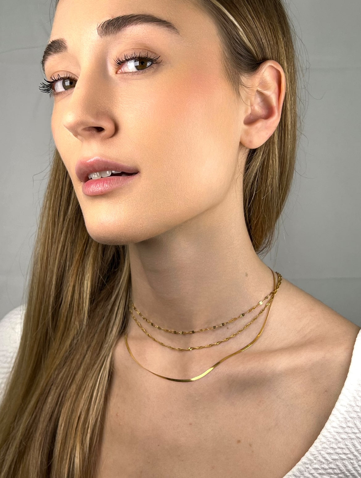 SET ESSENTIAL GLOW
